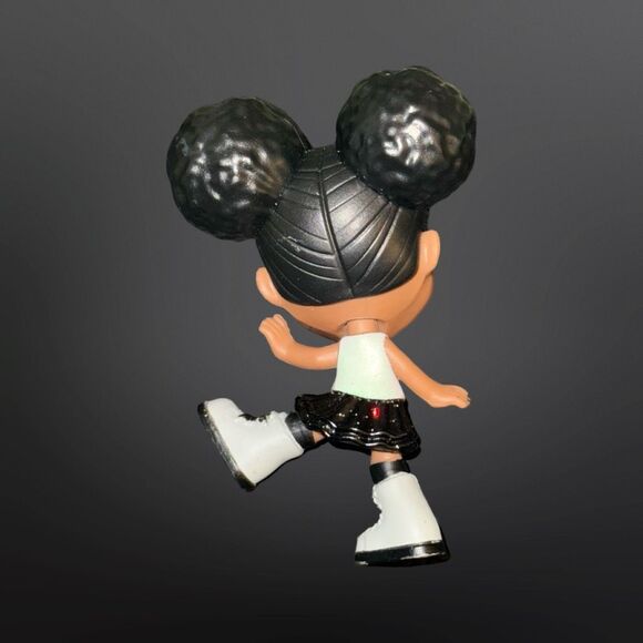 That Girl Lay Lay Super Slayin’ Surprise Figures B22 - Picture 2 of 5